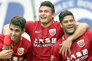 Trung Quốc nhập tịch ‘hàng khủng’ đá vòng loại World Cup