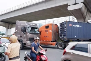 Đau tim khi đi qua cụm cảng Trường Thọ