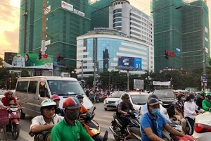 Hà Nội thu phí ô tô vào nội đô: Phải đảm bảo công bằng