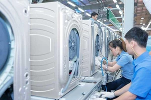 Ngậm ngùi chia tay nhiều thương hiệu đình đám