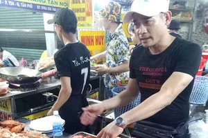 Tôm hùm, cua hoàng đế… Mỹ giá rẻ ồ ạt vào Việt Nam