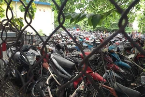 Dùng tiền bảo lãnh ‘xe cưng’ khi vi phạm: Giải pháp hay!