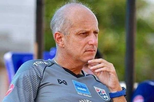 Thái Lan có thêm HLV Brazil giúp bộ đôi ‘sát thủ’