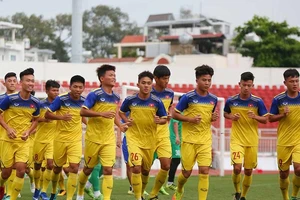 Việt Nam - Malaysia nóng ngay từ trận đầu