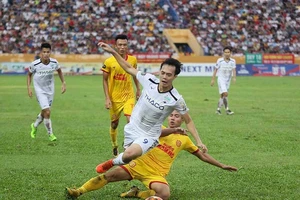 Nam Định, HA Gia Lai và bóng đá đẹp!