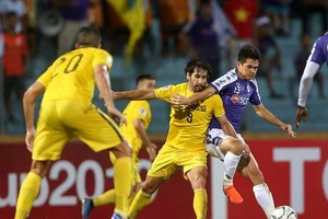 Khi nào đội ‘tuyển Việt Nam thu nhỏ’ mới hội quân?