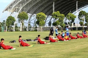 Danh sách U-22 Việt Nam đá với CLB Kitchee không có Quang Hải