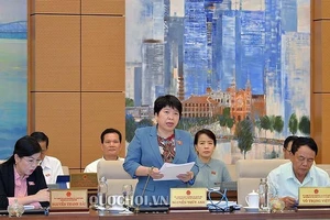 Thường vụ Quốc hội đồng ý lao động nữ nghỉ hưu ở tuổi 60