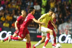 Tuyển Việt Nam yếu đi, Thái Lan mạnh lên