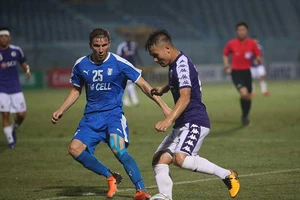 Quang Hải ‘trở lại’, ông Park vui một nửa