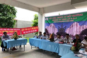 Dân dài cổ vì mua phải dự án ‘rùa’