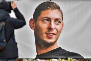 FIFA ra hạn chót việc liên quan cầu thủ Sala tử nạn