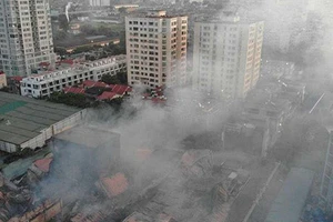 Chưa phải di dời dân khỏi vùng cháy Rạng Đông