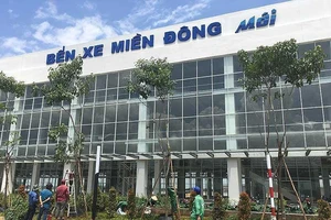 Có Bến xe Miền Đông mới lại lo ‘mọc’ xe dù, bến cóc