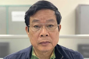 Đạo cha con và 3 triệu USD ông Son nhận hối lộ