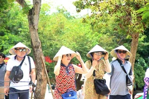 Cuộc đổ bộ của những ông chủ Hàn Quốc