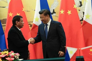 Biển Đông: Trung Quốc lôi kéo Philippines đi nước cờ nguy hiểm