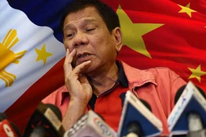Biển Đông: Giải pháp để ông Duterte sòng phẳng với Trung Quốc