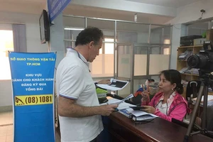 Đưa bằng lái xe đến tận nhà dân