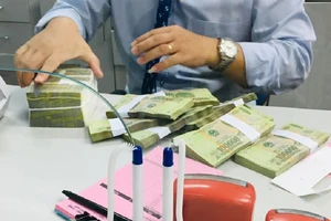 Lo ‘tín dụng ma’ từ cho vay cầm cố sổ tiết kiệm