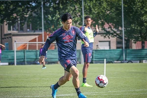 Công Phượng và Văn Hậu về trước 48 tiếng