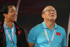 HLV Park Hang-seo: ‘May mắn vì không cùng bảng Hàn Quốc!’