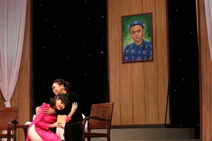 Cảm động khi người trẻ làm cải lương