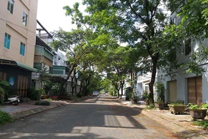 Đối thoại bất thành giữa dân và doanh nghiệp bán đất