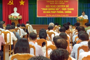 Chạy chức, chạy quyền đi liền tham nhũng vặt