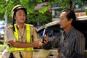 CSGT chỉ sợ hình thu bị méo, tiếng thu bị ồn