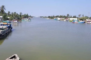 Cà Mau: Cửa biển vừa nạo vét xong đã bồi lấn