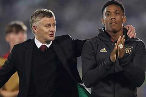 HLV Solskjaer chỉ trích ‘sao’ MU
