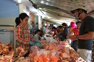 Bộ Công Thương lên tiếng về gà ngoại ồ ạt vào Việt Nam