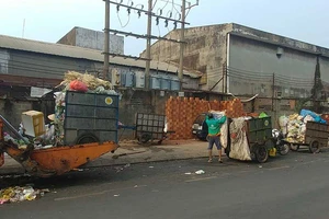 Giải pháp nào cho bài toán thu gom, vận chuyển rác