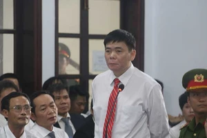 Xét xử luật sư Trần Vũ Hải bị cáo buộc trốn thuế
