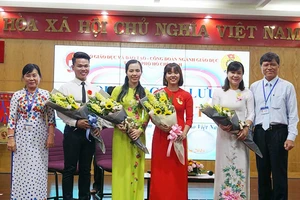 Những bông hoa nghề giáo ngát hương