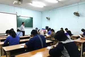 Nhân viên xe buýt phải đi học văn hóa ứng xử