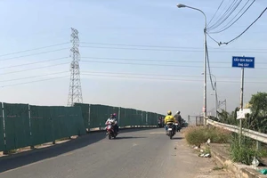 Chú ý phân luồng tại cầu Ông Cày, quận 9