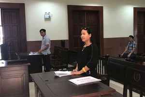 Diễn biến vụ dân kiện quận vì bị hủy số nhà