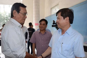 Viện trưởng Lê Minh Trí trả lời cử tri về căn cước công dân