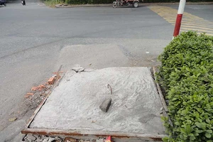 Hố ga trong khu công nghiệp đã có nắp đậy