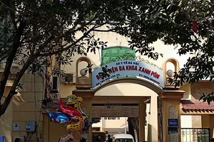 Vụ cắt đôi que thử HIV: Phó khoa chỉ đạo