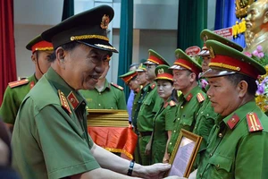 Bộ Công an tấn công tội phạm ma túy dịp tết