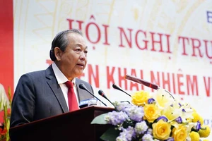 Xử nghiêm cán bộ xấu để cán bộ tốt phát triển