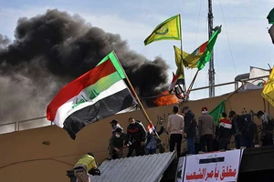 Mỹ bị Iran nhấn chìm vào vòng xoáy Trung Đông