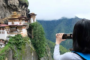 ‘Cháy’ tour sang chảnh du xuân nước ngoài dịp tết