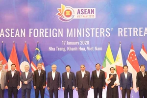 Bộ trưởng các nước trao đổi về tình hình biển Đông