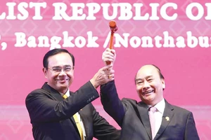 Năm 2020 Thế giới nhìn ‘sứ mệnh kép’ của Việt Nam