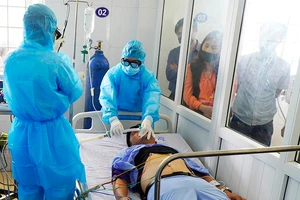 Cách ly để chặn virus Corona