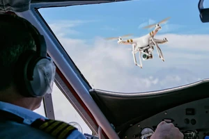 Máy bay không người lái uy hiếp an ninh hàng không